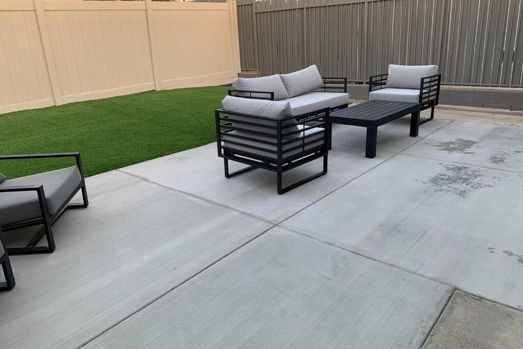 City Center Villa - Pool, Patio & Close To Beach! Huntington Beach Exterior photo